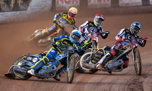 Raport z Wysp Brytyjskich: Sezon Premiership zainaugurowany