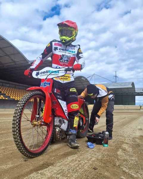 Cellfast Wilki Krosno zaprezentowały nowy kevlar na sezon 2023!