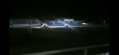 Ależ praca wre na stadionie w Krośnie! Ciężkie prace w środku nocy [Wideo]