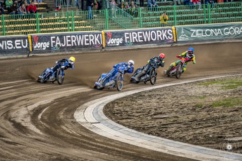 Niedzielny żużel w telewizji. Gdzie transmisje?