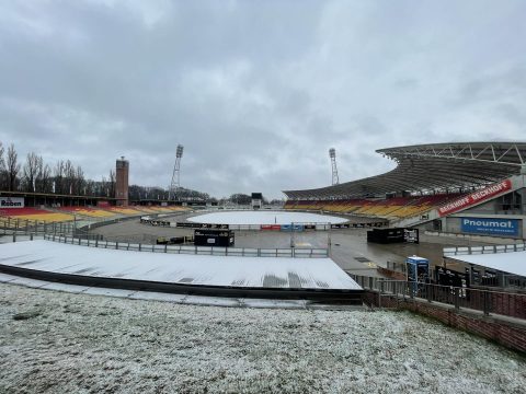 Pogoda storpeduje początek sezonu żużlowego?