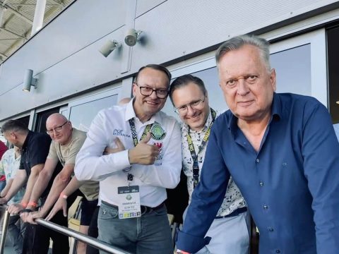 Marek Grzyb vs Jerzy Synowiec, czyli „uderz w stół, a nożyce się odezwą”