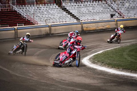 Pierwszy sparing Cellfast Wilki Krosno oraz trening młodzieży na stadionie w Krośnie