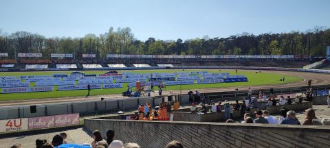 Orzeł wygrywa z PSŻ. Nieudana pogoń Poznania z nierówno idącą taśmą w tle!