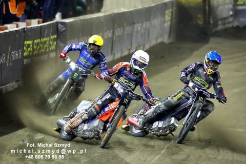 Michelsen i Bewley w specjalnym transporcie na niedzielne mecze ligowe