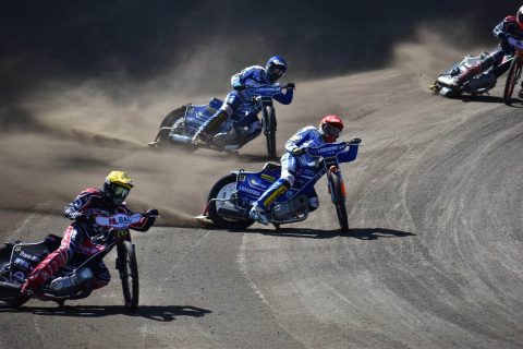 Gdzie oglądać żużel 14 lipca? Transmisje TV, streamy online