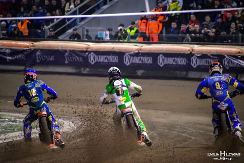 Piątkowe mecze PGE Ekstraligi przełożone?!