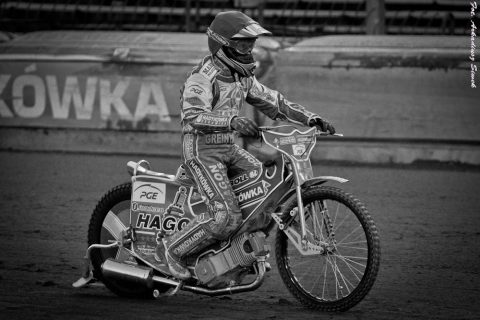 Lee Richardson odszedł od nas dwanaście lat temu