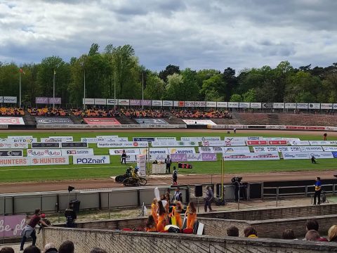 Żużel. Skorpiony odrabiają straty w nominowanych i zwyciężają z ROW-em Rybnik [RELACJA]