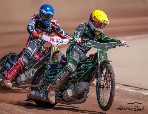 Żużel. Sobotnie transmisje, streamy online. Gdzie oglądać mecze?