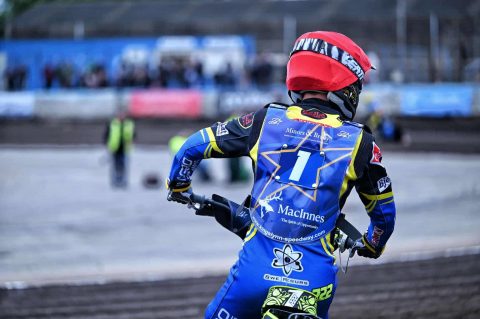 Wolverhampton Wolves liderem Premiership, debiut Artioma Łaguty – raport z Wysp Brytyjskich