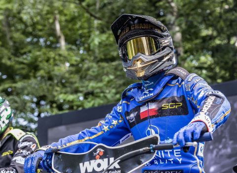 Żużel. Kontrowersje i dyskwalifikacja Zmarzlika: Analiza wydarzeń z Vojens zdaniem eksperta