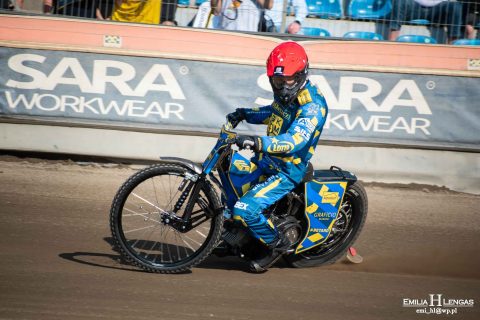 Gdzie oglądać żużel w niedzielę? Zobacz rozkład transmisji telewizyjnych