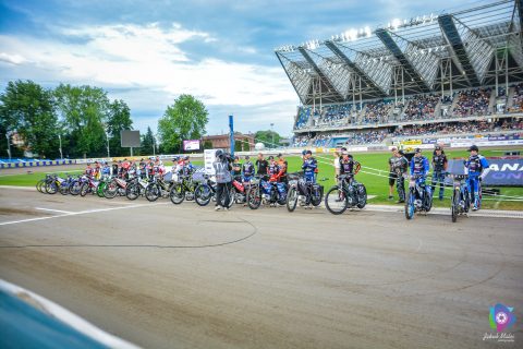 Najlepsi polscy żużlowcy zjeżdżają się do Piły. Czy Zmarzlik podtrzyma przewagę? [ZAPOWIEDŹ]