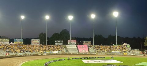 Żużel. Koziołki rozgromiły lwy w spektakularnym półfinale! [RELACJA]