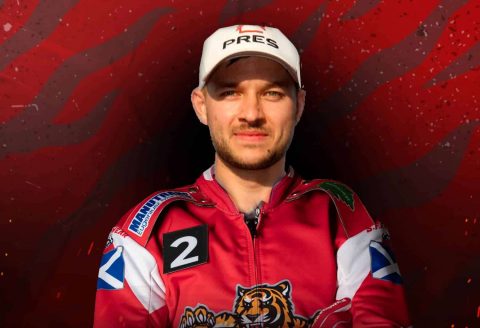 Tarasienko zmienia klub na Wyspach! Zastąpi Marcina Nowaka