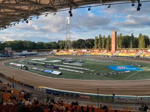 Moda na żużel we Wrocławiu trwa! Zawrotne tempo sprzedaży biletów