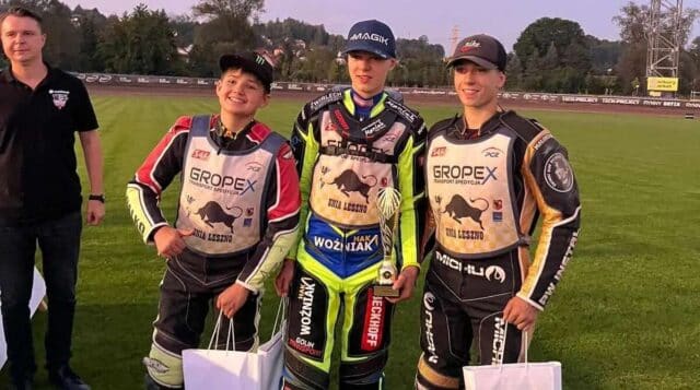 Niesamowity ścisk w Krośnie, 5 zespołów dzielił jeden punkt! DPE 250cc [Relacja]