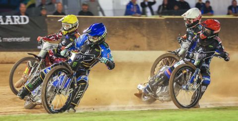 Leon Madsen wygrywa po raz pierwszy od 2019. Festiwal upadków bez udziału Zmarzlika w Vojens [RELACJA]