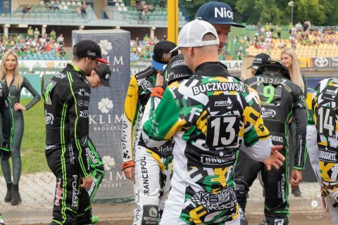 Fatalny wypadek na torze w Rybniku. Falubaz pojedzie w osłabieniu w rewanżowym finale?