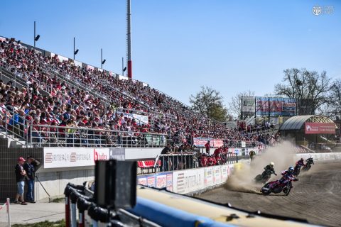 Żużel. Czy Polonia odrobi straty? Druga odsłona starcia dwóch zranionych półfinalistów [ZAPOWIEDŹ]