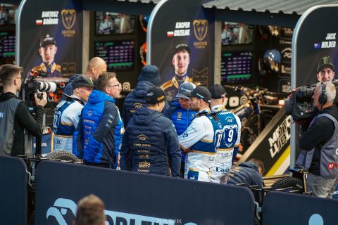 Dobra atmosfera w klubie, czyli przepis menadżera Koziołków na sukces