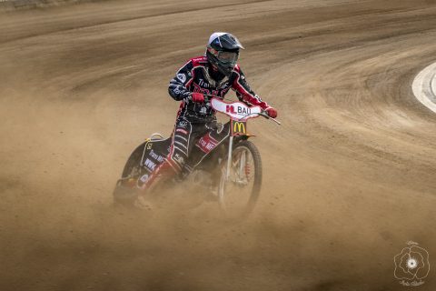 Landshut Devils ogłasza pozostanie dwójki juniorów. Jeden z nich ma bardzo egzotyczne pochodzenie