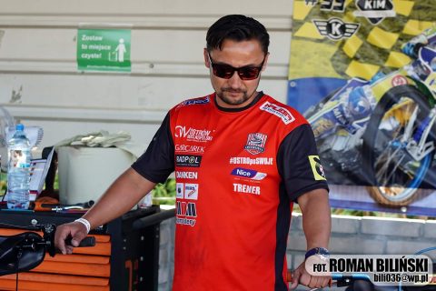 Trener w mocnych słowach wypowiada się o karach za szkolenie. „Czy my chcemy szkolić, czy przestrzegać błędnego regulaminu?”