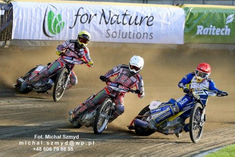 Żużel. Można przegrać wszystko w rundzie zasadniczej i się utrzymać. Nowe przepisy mogą doprowadzić do absurdu