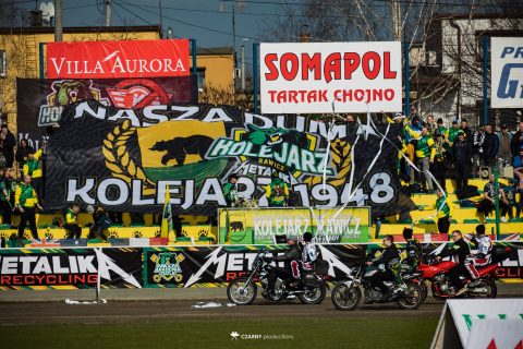 Żużel w Rawiczu na krawędzi: Fogo Unia Leszno walczy o ratunek, ale przeszkody nie ustępują