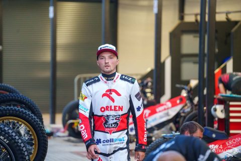 Żużel. Zawodnik Wilków Krosno mocno angażuje się w pomoc swoim rodakom