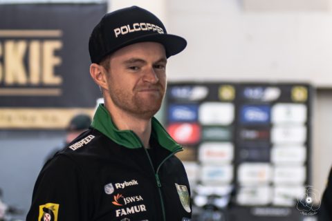 Dwa powroty, debiutant i Polak w stawce FIM Speedway Grand Prix 2025