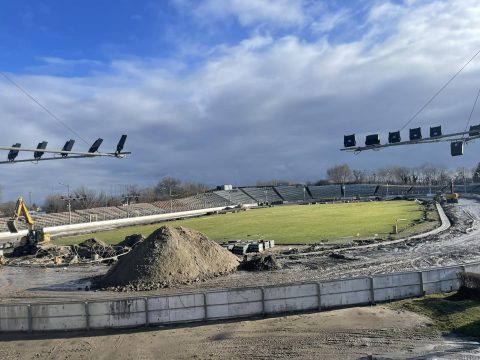 W Gdańsku trwają pracę na stadionie żużlowym. Wszystko przebiega zgodnie z założeniami