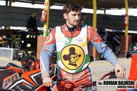 Żużel. Jan Kvech poszerzył team i wyczekuje sezonu. Na domowy tor na razie wybrałby się na motocross