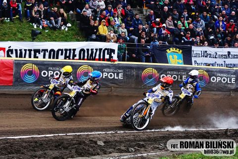 Żużel. Janowski bez kadry, ale ze Złotym Kaskiem?