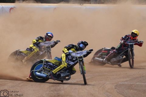 Żużel. „Skorpiony” górą w pierwszych zawodach na Golęcinie. Świetny występ lidera PSŻ-u