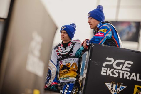 Żużel. Tłumy na torze Smoczyka. Kasprzak, Musielak i dużo jeżdżący Lebiediew