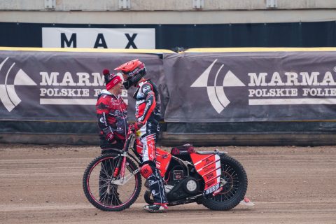 Żużel. Zawodnik nie kontynuuje jazdy! Upadek w Krośnie, Krakowiak wykluczony z wyścigu, ale bez poważnych obrażeń