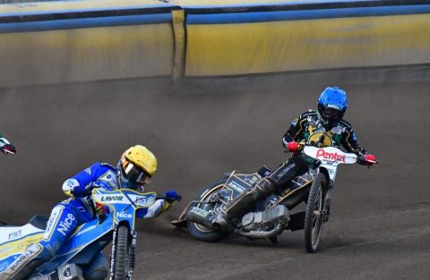 Krzysztof Sadurski uczy się jazdy na zielonogórskim torze „Popełniam jeszcze ogrom błędów tutaj”