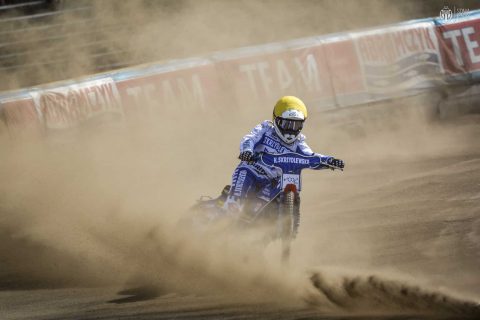 W Łodzi żużel albo wyścigi psów. Kibice muszą zacząć wypełniać stadion