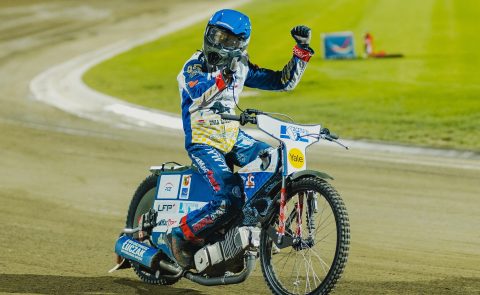 Nietypowy rytuał Janusza Kołodzieja przed startem wyścigu. „Wyjeżdżam sobie mniej więcej zobaczyć, jak wygląda nawierzchnia.”