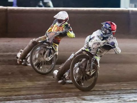 Liga angielska. Zwycięstwo Oxfordu. Znakomite występy Rohana Tungate’a i Scotta Nicholsa