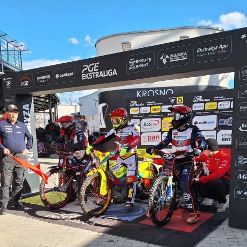 Cellfast Wilki Krosno pokonują na swoim torze INNPRO ROW Rybnik. Krakowiak nie kontynuował jazdy po upadku