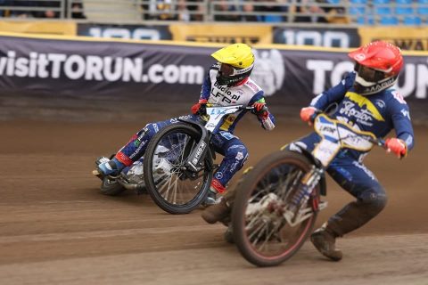 Apator gromi Fogo Unię na Motoarenie. Bardzo dobry mecz młodzieżowców gospodarzy. Apator Toruń – Fogo Unia Leszno [RELACJA]