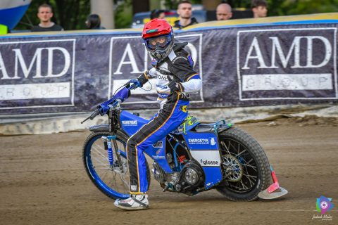 Piątkowy żużel w telewizji. Transmisje i streamy online