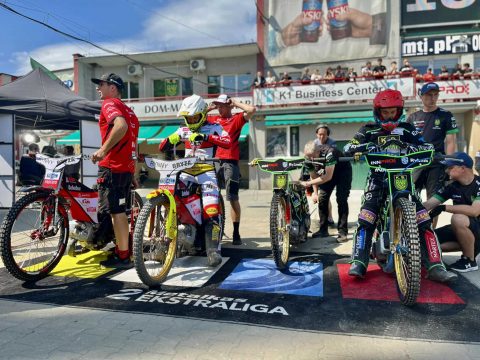 Żużel. Innpro Row Rybnik wciąż niepokonany! Pierwsza porażka Cellfast Wilków Krosno. [RELACJA]