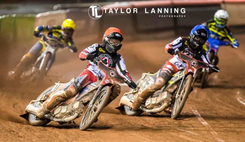 Sheffield pokonuje Belle Vue w dwumeczu po super wyścigu. Prawie bezbłędny występ Jacka Holdera