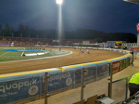 Żużel. Pogrom we Wrocławiu. Osłabiona Fogo Unia Leszno z kolejną porażką [RELACJA]