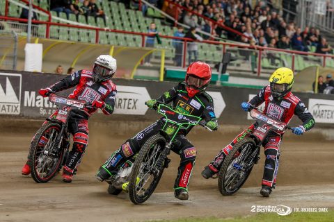 Hit kolejki w Ostrowie. Czy „Rekiny” znowu pokonają Ostrovię? [AWIZOWANE SKŁADY]