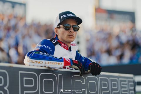 Groźny upadek Bena Cooka! Lider Fogo Unii Leszno opuścił tor w karetce